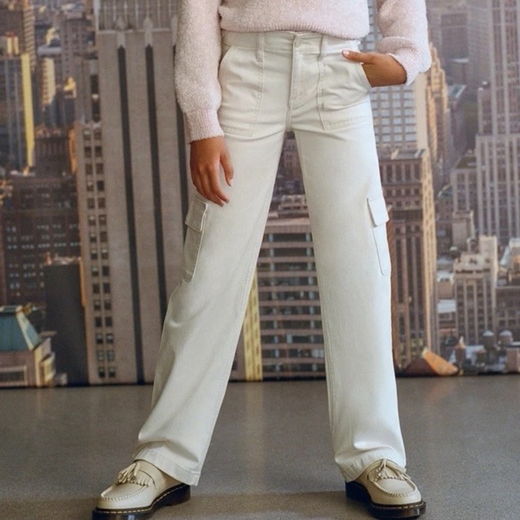 Abercrombie Kids Cream Adjustable Waist Mid Waist Wide Leg Cargo Pants long17/18 - Picture 1 of 13